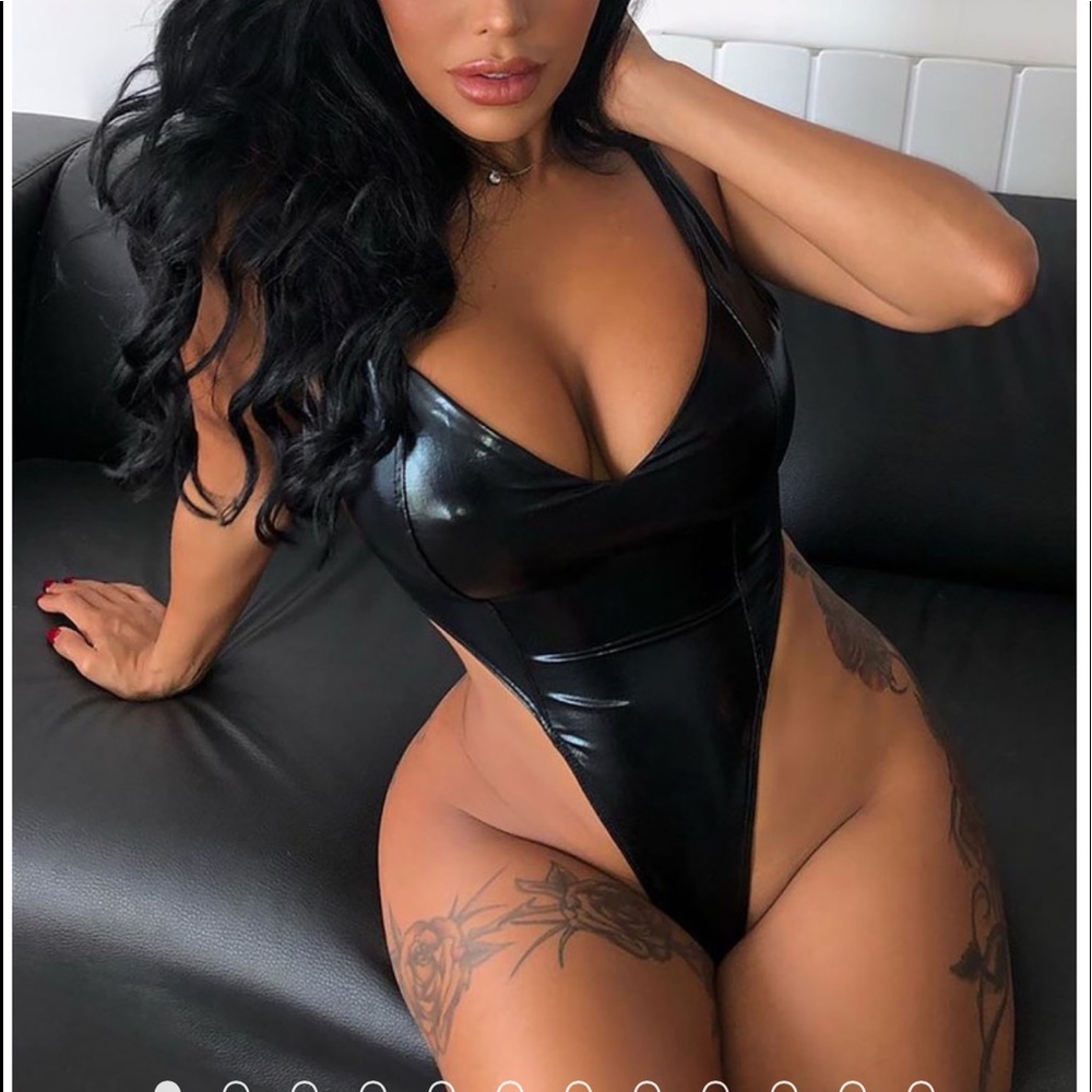 Fashion Nova Bodysuit